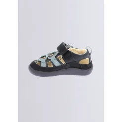 Kinder Kickers Kick Frony